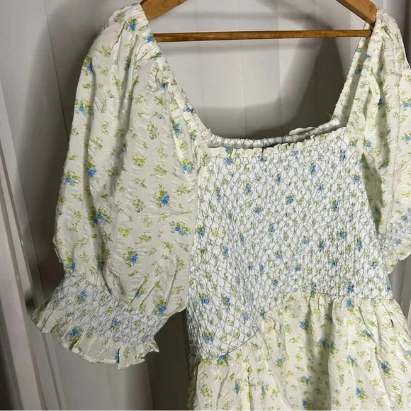 NWT English Factory Floral Smocked Top - Size 3X - Picture 3 of 6